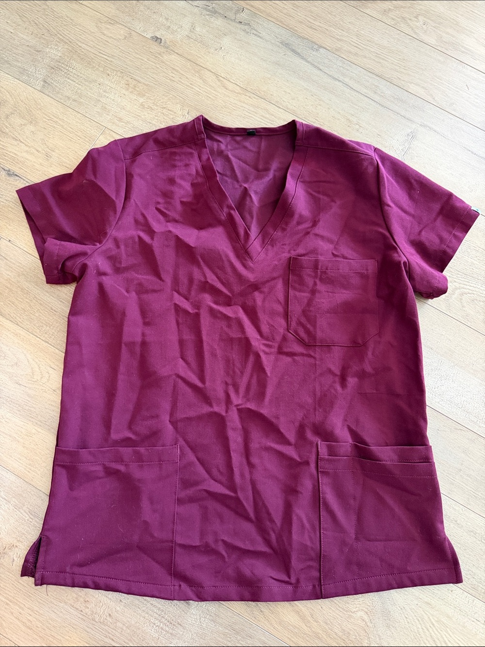 Amazon Women's Burgundy V-Neck Short Sleeve Scrub Top